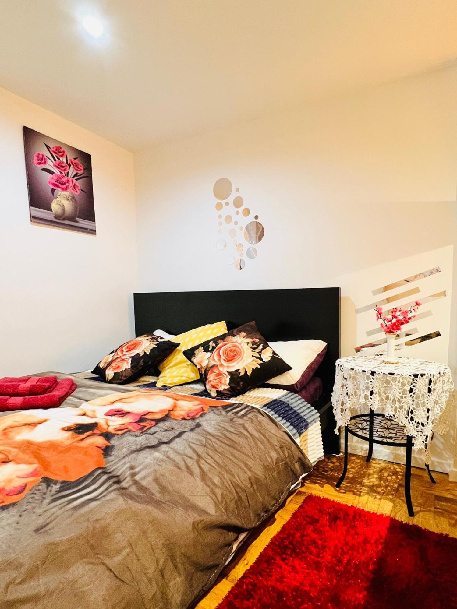Chloe Apartment Budapest Esterno foto