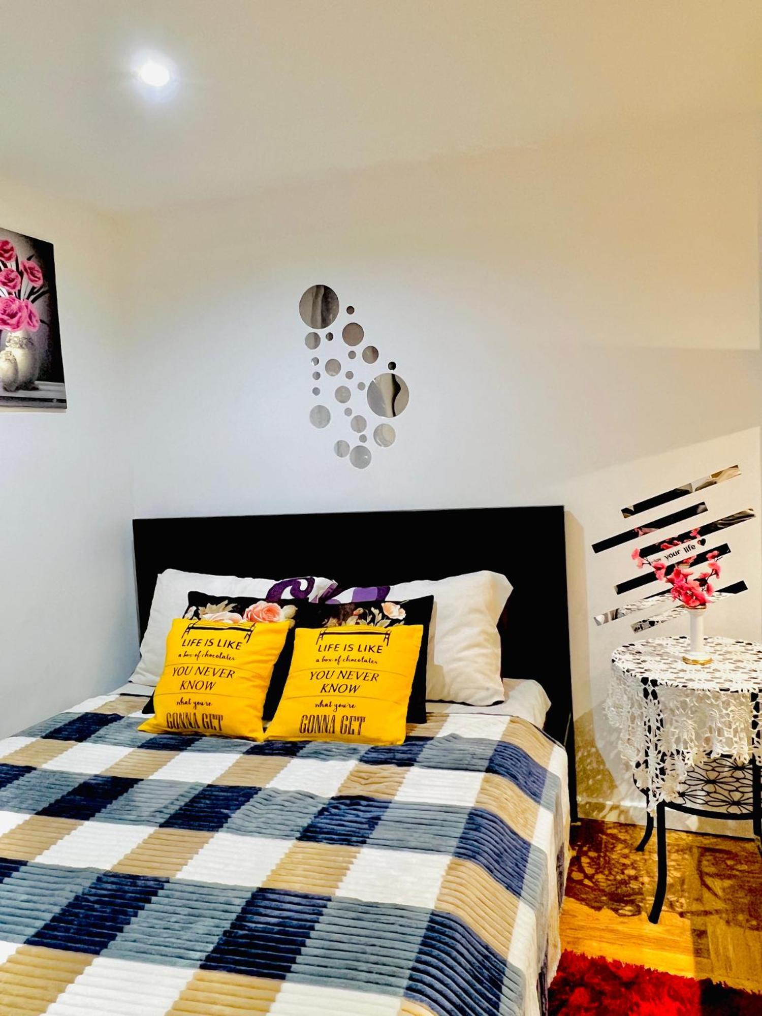 Chloe Apartment Budapest Esterno foto